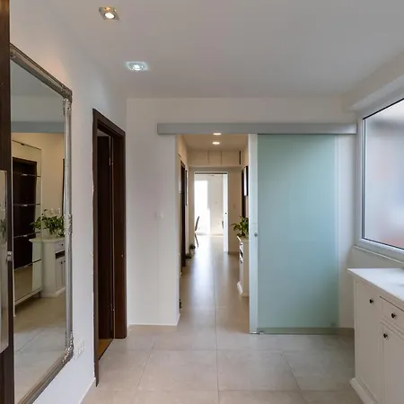 Apartment O'lord - Luxury Sea View Apt Near Old Town *