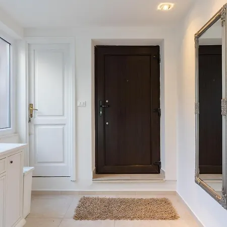 Apartment O'lord - Luxury Sea View Apt Near Old Town