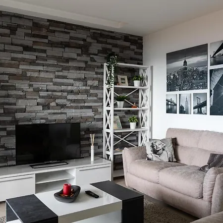 O'lord - Luxury Sea View Apt Near Old Town Apartment *